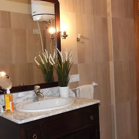 La Calleja De La Mezquita *