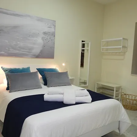 Апартаменти La Calleja De La Mezquita *